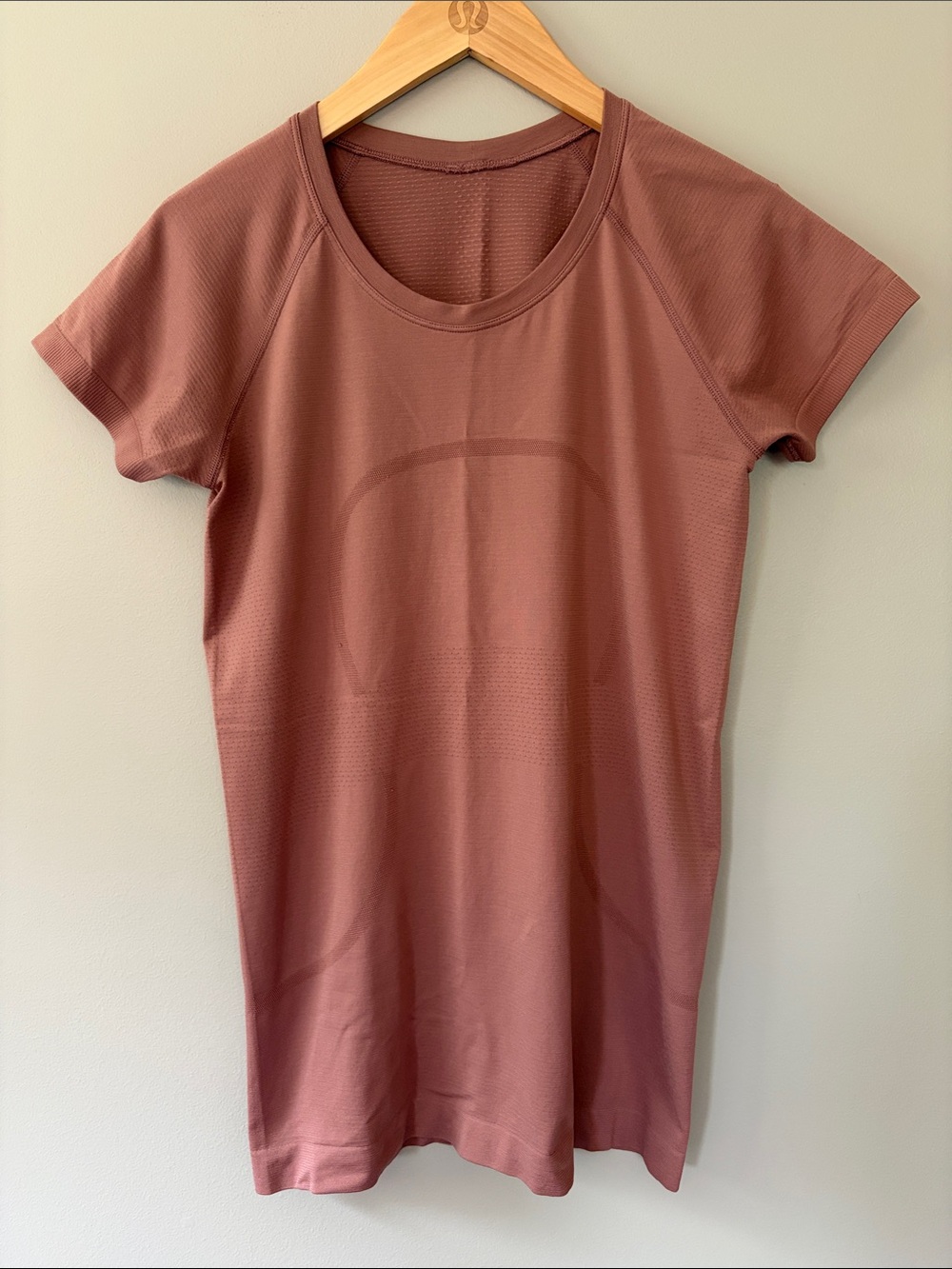 Lululemon Swiftly Tech Short Sleeve Top SS size 8 Spiced Chai Athletic Running